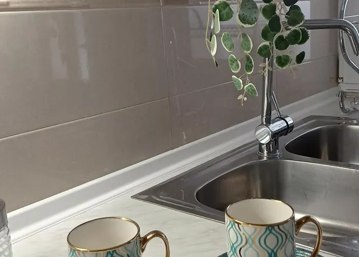 Casa Simeti Charming Mediterranean Near With Private Garden & Free Parking Lägenhet Poreč