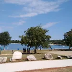 Casa Simeti Charming Mediterranean Near With Private Garden & Free Parking Poreč