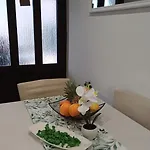 Casa Simeti Charming Mediterranean Near With Private Garden & Free Parking Apartament *