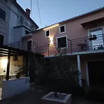דירה Casa Simeti Charming Mediterranean Near With Private Garden & Free Parking פורץ