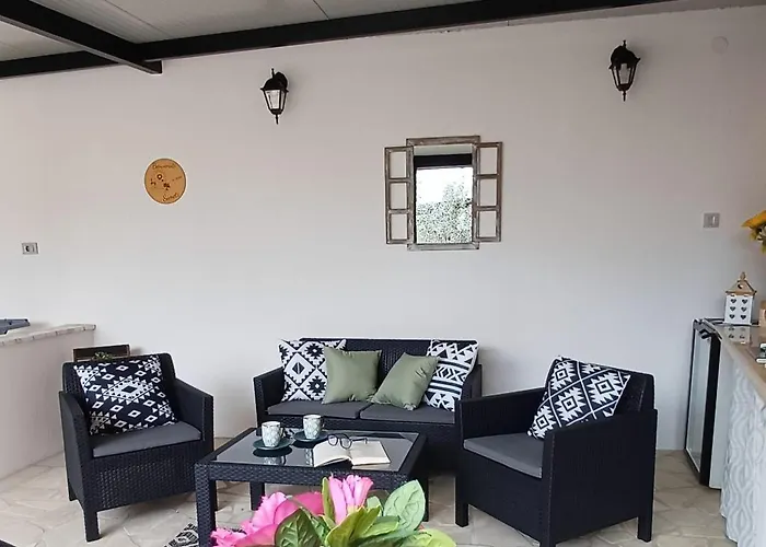 Casa Simeti Charming Mediterranean Near With Private Garden & Free Parking