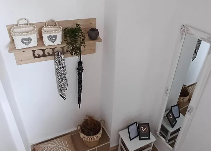 Casa Simeti Charming Mediterranean Near With Private Garden & Free Parking Πόρετς