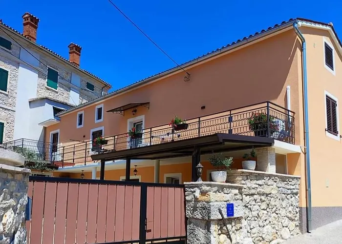 Casa Simeti Charming Mediterranean Near With Private Garden & Free Parking