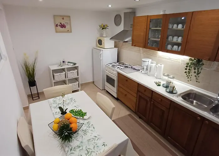 Casa Simeti Charming Mediterranean Near With Private Garden & Free Parking بوريتش
